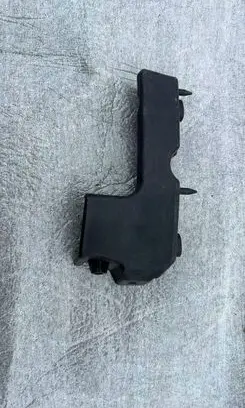 Audi A4 S4 B7 8E 8H Front bumper mounting bracket 8E0807284E