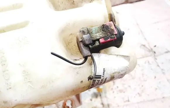 Honda Civic Windscreen/windshield washer pump