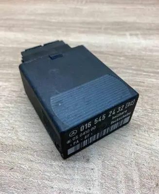 Mercedes-Benz Vito Viano W638 Coolant fan relay 0165452432 05041000 WITHPLUG