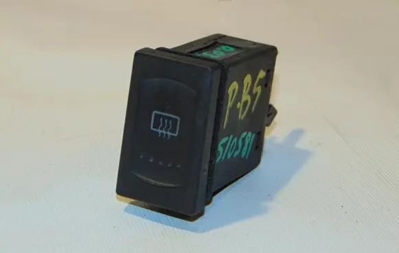 Volkswagen PASSAT B5 Windscreen/window heater switch 3B0959621C