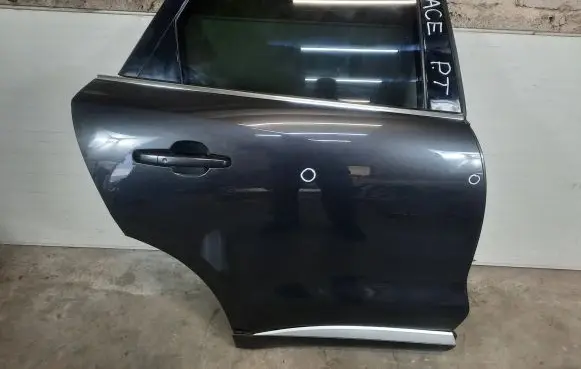 Jaguar F-Pace Rear door