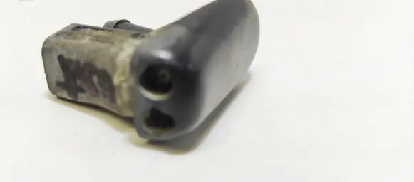 Ford Mondeo Mk III Windshield washer spray nozzle 