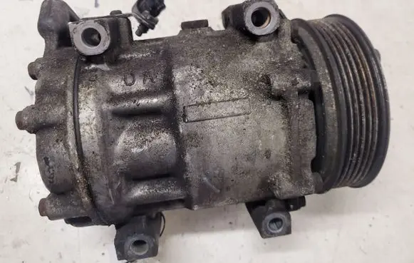 Ford Focus C-MAX Air conditioning (A/C) compressor (pump) 3M5H19D629SB