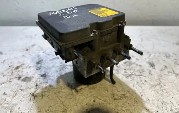 Toyota Avensis T270 ABS Pump 0265950749 98217K0390
