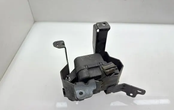 Opel Mokka B Other engine bay part 9826651580