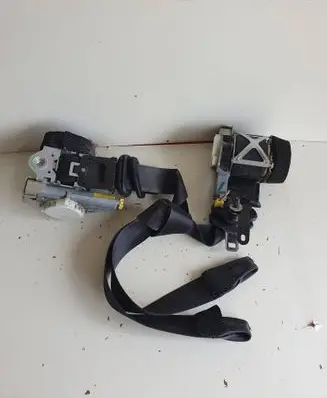 Ford Fiesta Set of seat belts 8v51b61294cl 8v51b61295cl
