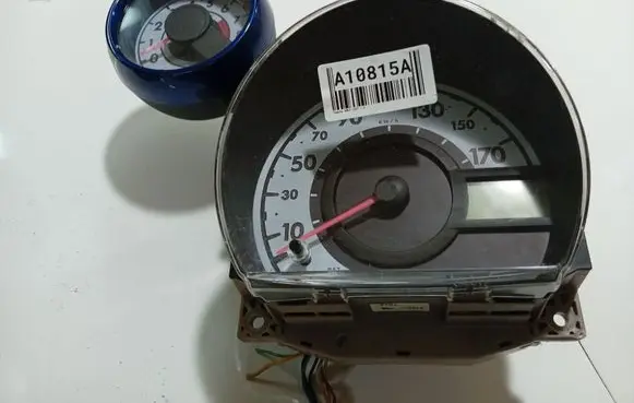 Speedometer (instrument cluster)