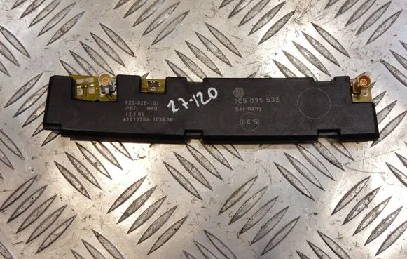 Volkswagen PASSAT B6 Antenna control unit 3C5035532 27120