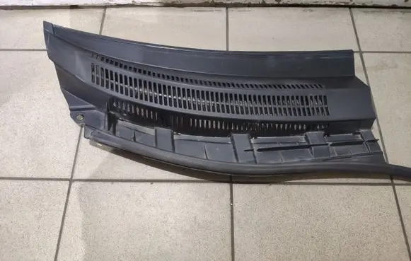 Toyota Urban Cruiser (XP110) Wiper trim 5578152340 55765152030