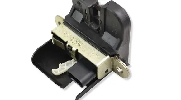 Volkswagen PASSAT B6 Tailgate lock latch 1K6827505E