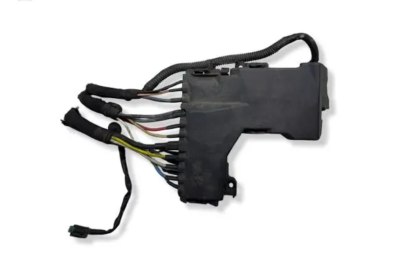 Peugeot 508 Fuse module 9665878080
