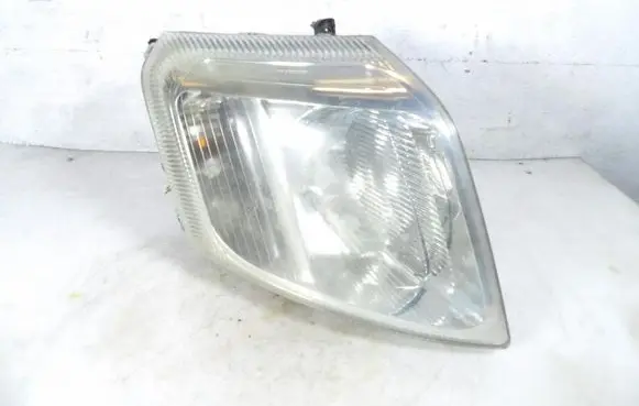 Citroen C2 Headlight/headlamp 9680128380