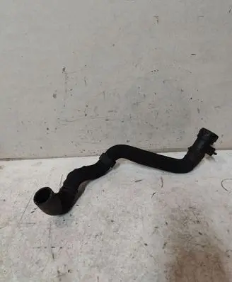 Audi A8 S8 D3 4E Engine coolant pipe/hose