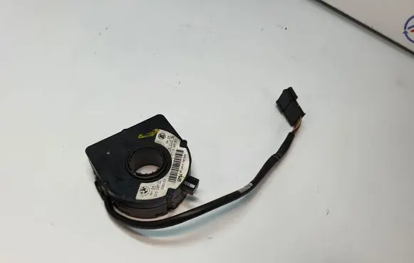 BMW X5 E53 Steering angle sensor 6760232 37146760232 6793632