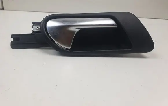 Volkswagen Jetta V Front door interior handle 1K5837114