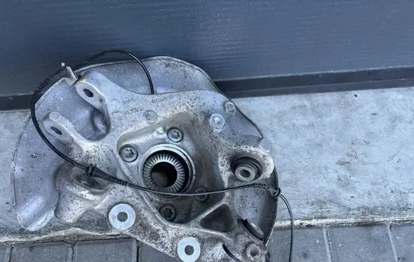 BMW X3 G01 Rear wheel hub 6871030