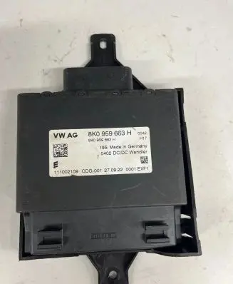 Porsche Macan (95B) Voltage converter/converter module 8K0959663H H8996960M8 H699696008