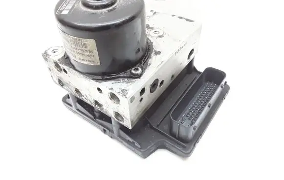 Volvo S80 ABS Pump 8634413