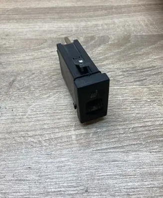 Volkswagen PASSAT B5 Seat heating switch 3B0963564
