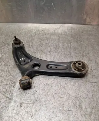 Hyundai i20 (GB IB) Front lower control arm/wishbone SF048 211911