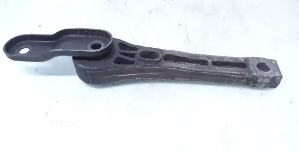 Volkswagen PASSAT B6 Engine mounting bracket 3C0199855A