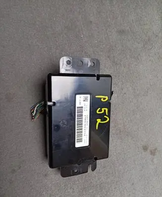 Jeep Grand Cherokee Air conditioner control unit module P68110610AJ