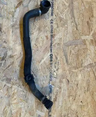 Jaguar F-Pace Engine coolant pipe/hose HK838C424AC HK83-8C424-AC LR091815