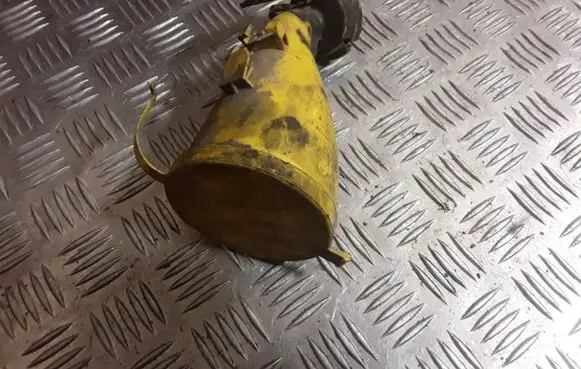 Opel Vivaro Oil filler cap 8200170931 91168745
