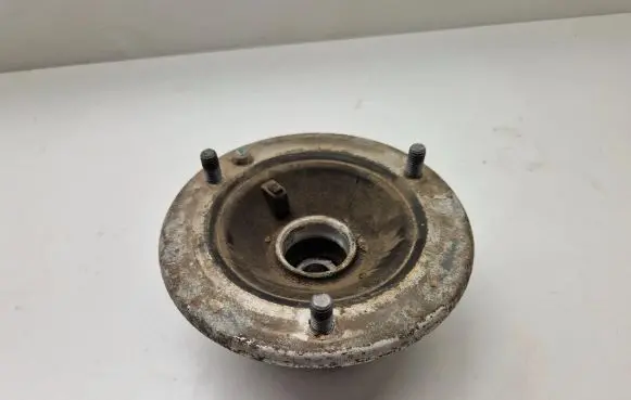 Coil spring mount