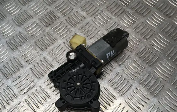 Volvo S80 Front door window regulator motor 0130821760 101353XXX