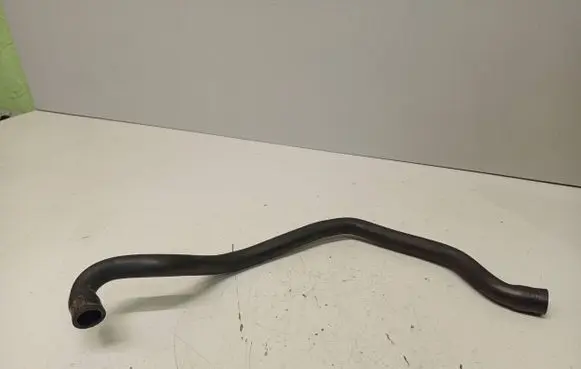 Volvo XC90 Engine coolant pipe/hose