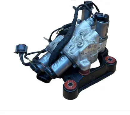 BMW 5 F10 F11 Air suspension compressor 6775258 10641010