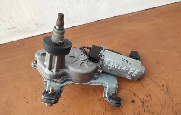 Hyundai Santa Fe Rear window wiper motor