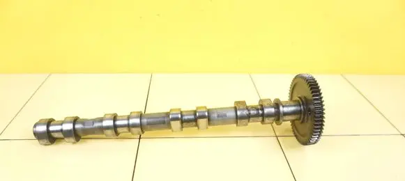 Opel Zafira C Camshaft 55570028 B16DTH LVL