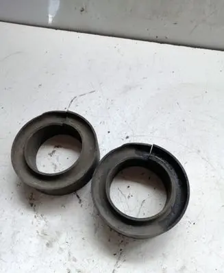 Volkswagen Golf VI Rear coil spring rubber mount 