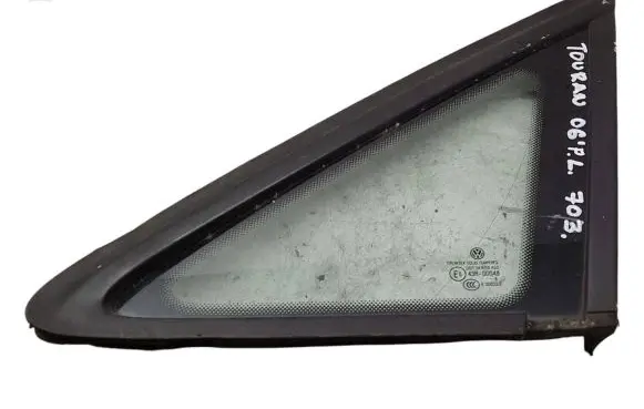 Volkswagen Touran I Front triangle window/glass 43R00048 E000255 DOT24M68AS2