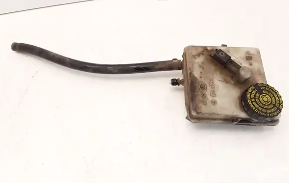 Citroen Xsara Picasso Brake fluid reservoir 