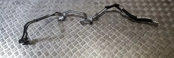 Gearbox oil cooler pipe/hose
