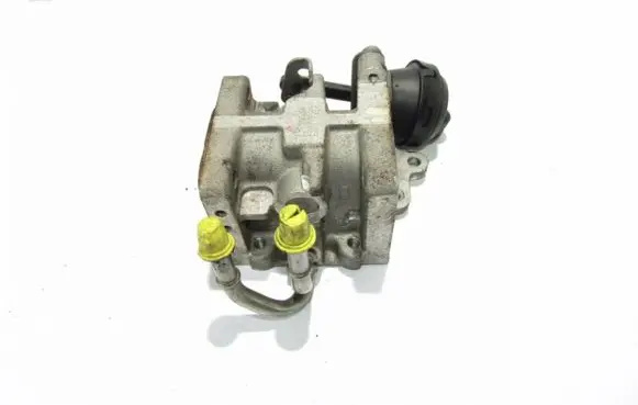 Volkswagen Touran I EGR valve cooler 03G131063E