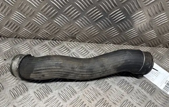 BMW 3 E90 E91 Intercooler hose/pipe 7797482