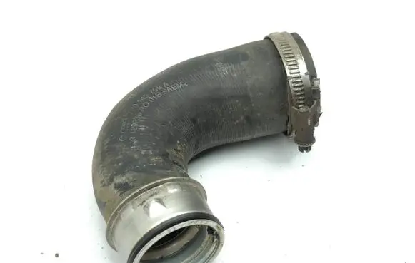 Intercooler hose/pipe