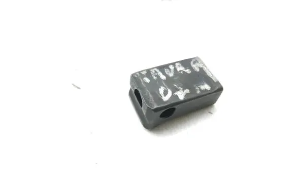 Volkswagen Touran I Fuel Injector clamp holder