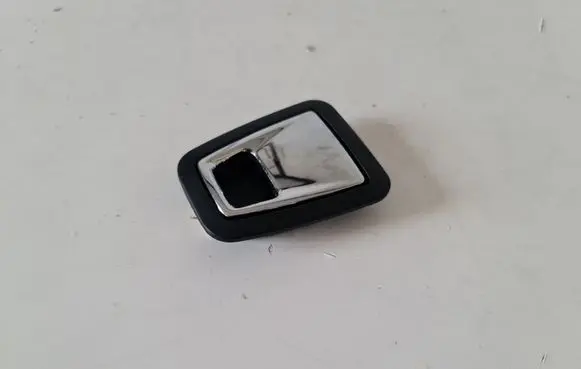 Volvo XC90 Tie down hook / loop 31462873