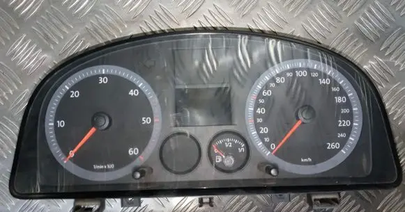 Volkswagen Caddy Speedometer (instrument cluster) V0002000