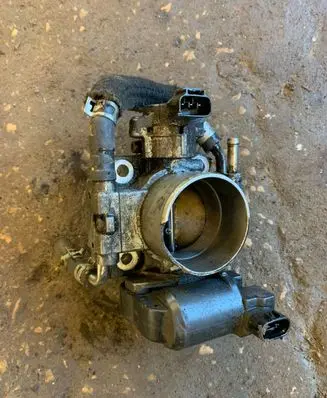 Toyota RAV 4 (XA30) Throttle valve 1923002010