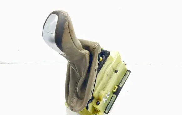 Mercedes-Benz E W211 Gear shifter/selector A2032675524