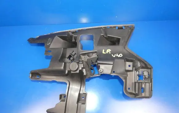 Volvo V40 Front bumper mounting bracket 31347089