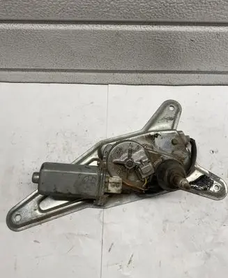 Suzuki Grand Vitara I Rear window wiper motor 34332581