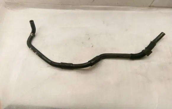 Toyota Avensis T270 Engine coolant pipe/hose 1629626020