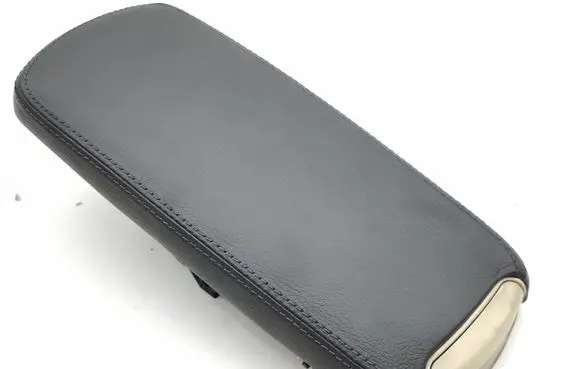 Lexus IS 220D-250-350 Armrest